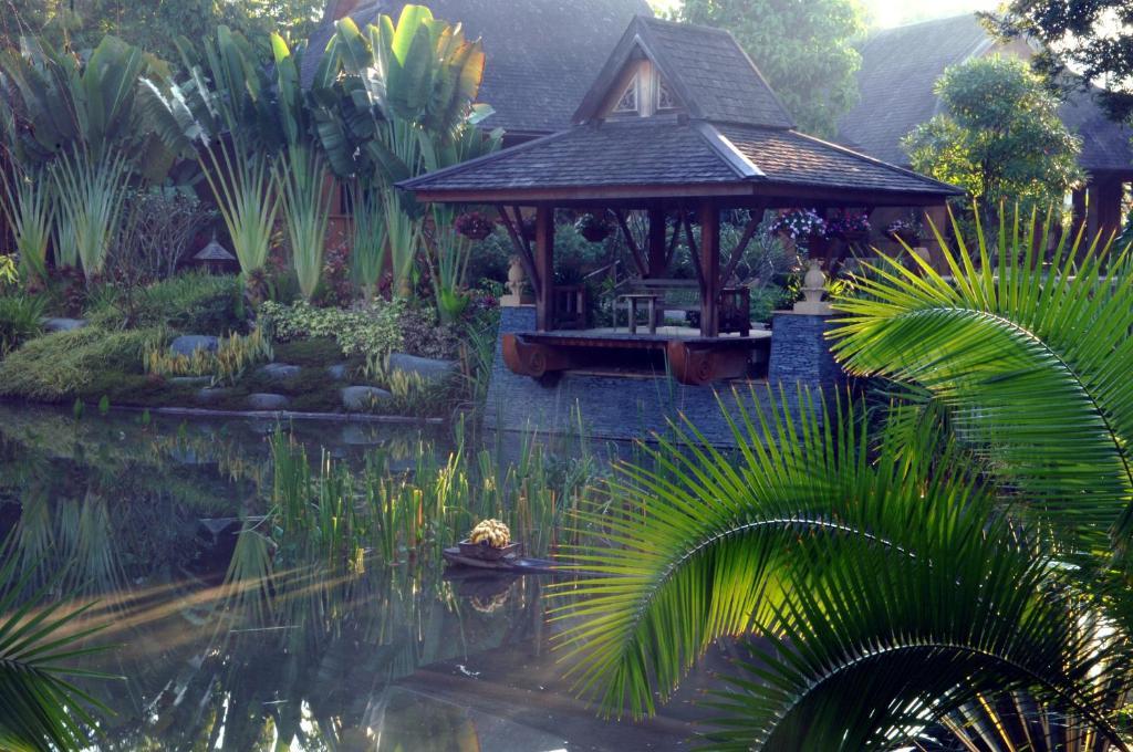 Howie'S Homestay Mae Rim Exterior photo