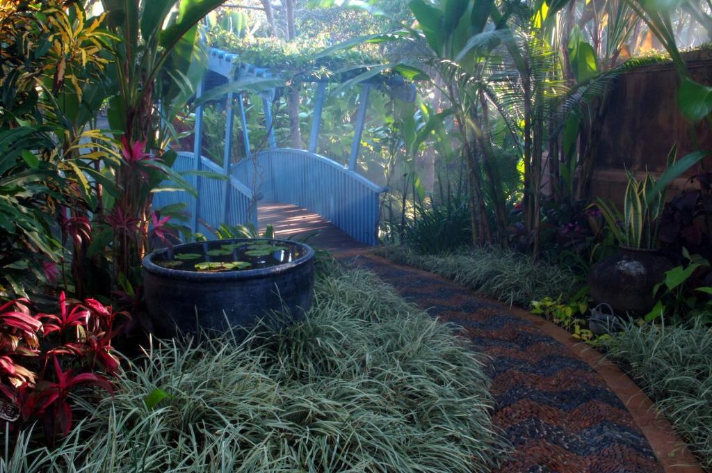 Howie'S Homestay Mae Rim Exterior photo